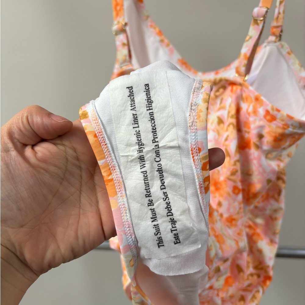 22W- Women’s Floral‎ Swimsuit NEW - Picture 4 of 4